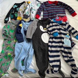 Lot of 8 Boys footed fleece onesies 9 months